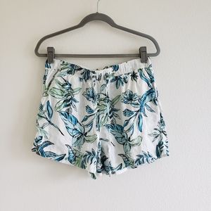 C&C California 100% Linen Shorts  White Multicolor Floral Pull on size Medium